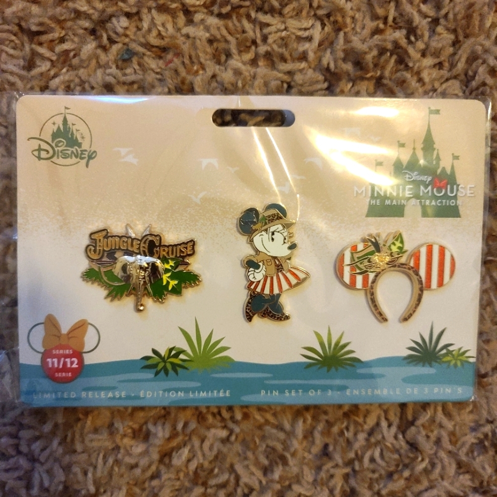 NWT Minnie Mouse Main Attraction Jungle Cruise Pin Set